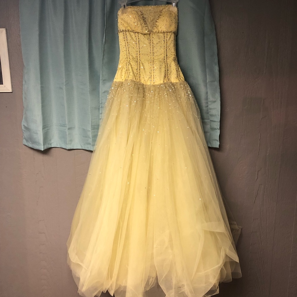 Prom dress